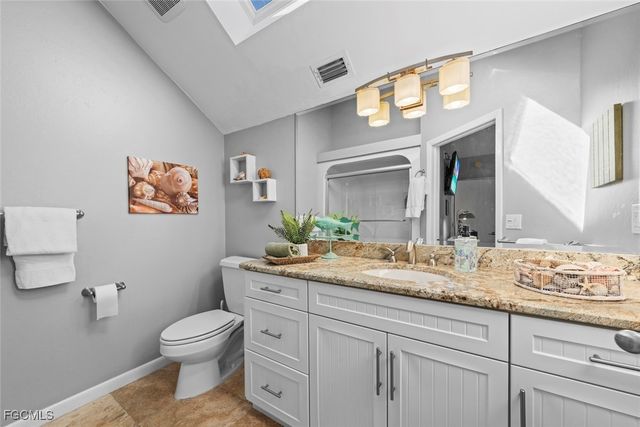 2449 Harbour LN, Sanibel, FL 33957