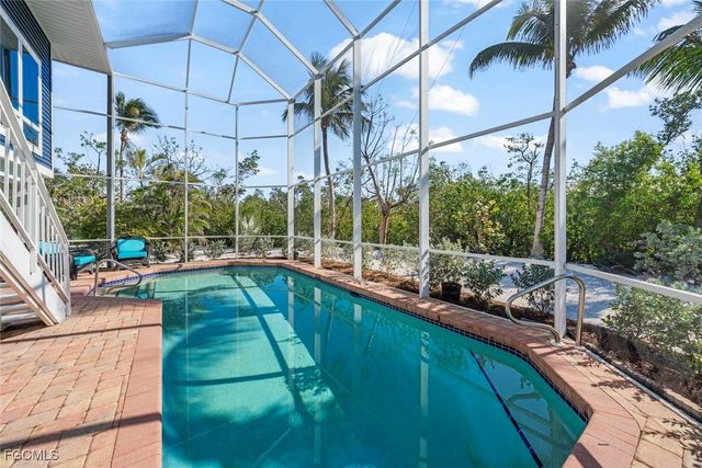 2449 Harbour LN, Sanibel, FL 33957
