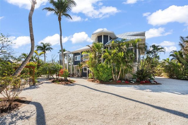 2449 Harbour LN, Sanibel, FL 33957