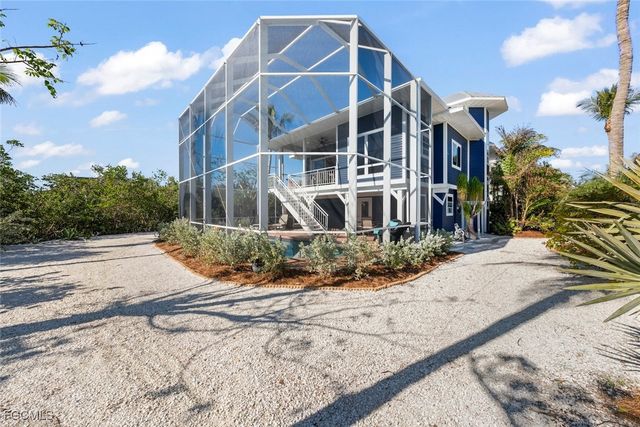 2449 Harbour LN, Sanibel, FL 33957