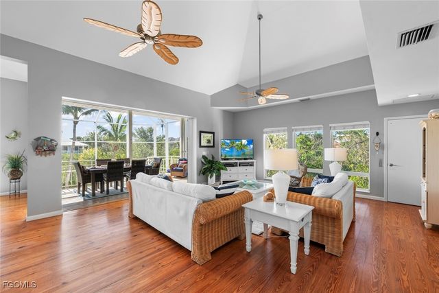 2449 Harbour LN, Sanibel, FL 33957