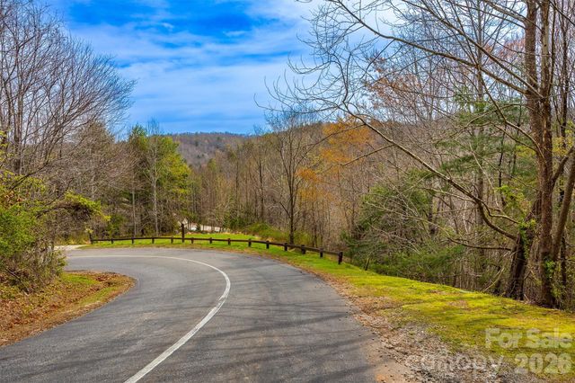 140 Johns Ridge Parkway 140, Lenoir, NC 28645