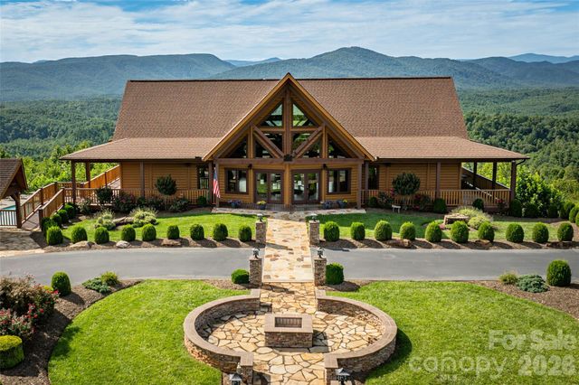 140 Johns Ridge Parkway 140, Lenoir, NC 28645