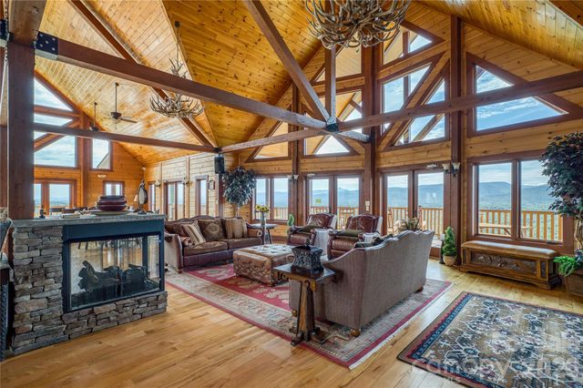 140 Johns Ridge Parkway 140, Lenoir, NC 28645