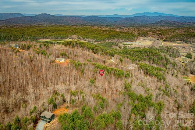 140 Johns Ridge Parkway 140, Lenoir, NC 28645