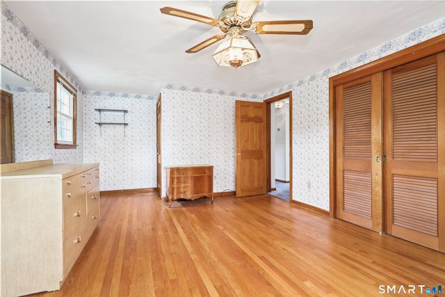 32 Loveland Lane, Bristol, CT 06010