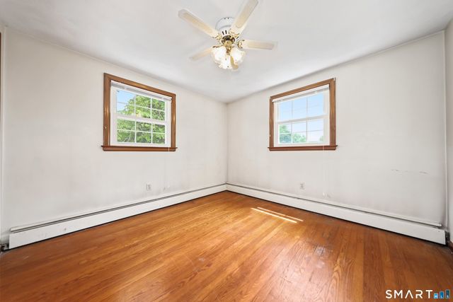 32 Loveland Lane, Bristol, CT 06010