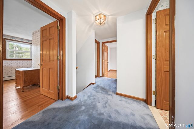 32 Loveland Lane, Bristol, CT 06010