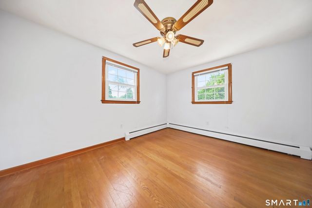 32 Loveland Lane, Bristol, CT 06010