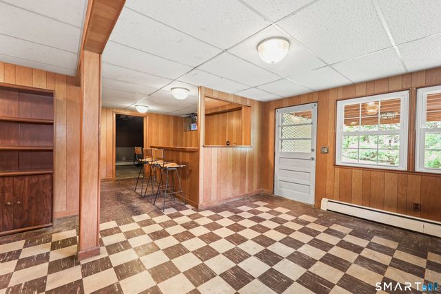 32 Loveland Lane, Bristol, CT 06010