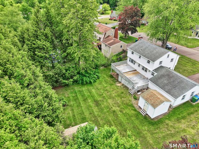 32 Loveland Lane, Bristol, CT 06010