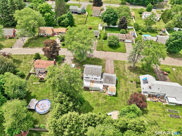 32 Loveland Lane, Bristol, CT 06010