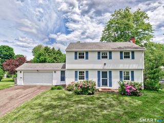 32 Loveland Lane, Bristol, CT 06010