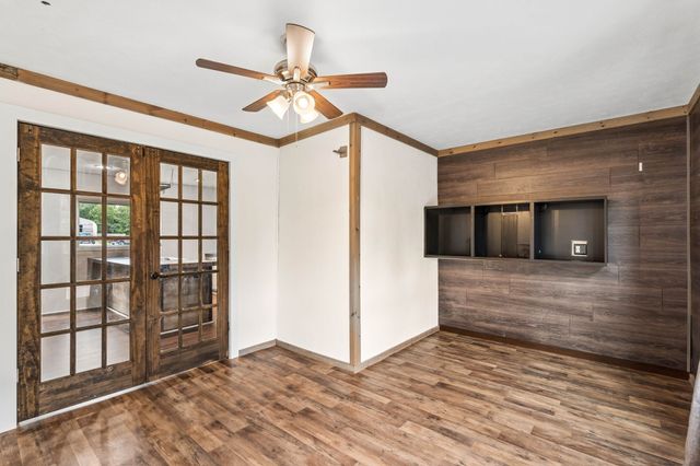 139 Cedar Drive, Azle, TX 76020