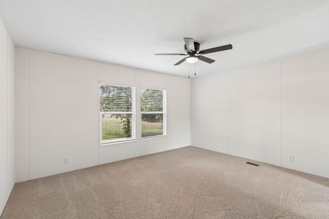139 Cedar Drive, Azle, TX 76020