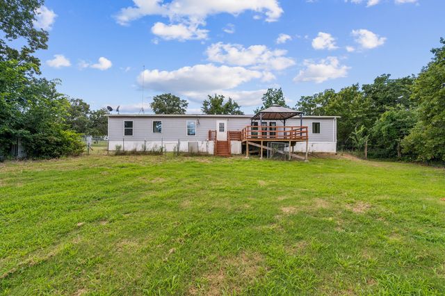 139 Cedar Drive, Azle, TX 76020