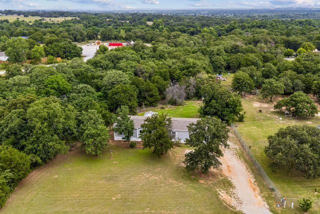 139 Cedar Drive, Azle, TX 76020