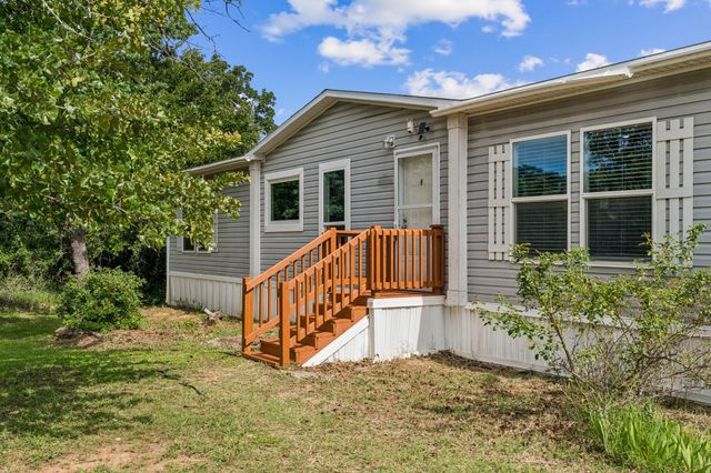 139 Cedar Drive, Azle, TX 76020