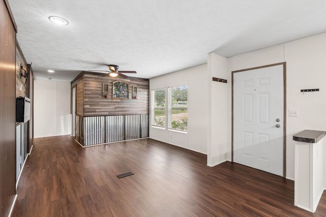 139 Cedar Drive, Azle, TX 76020