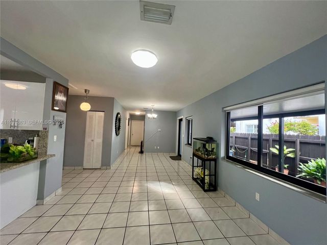 3297 - 3299 SW 26th St, Miami, FL 33133