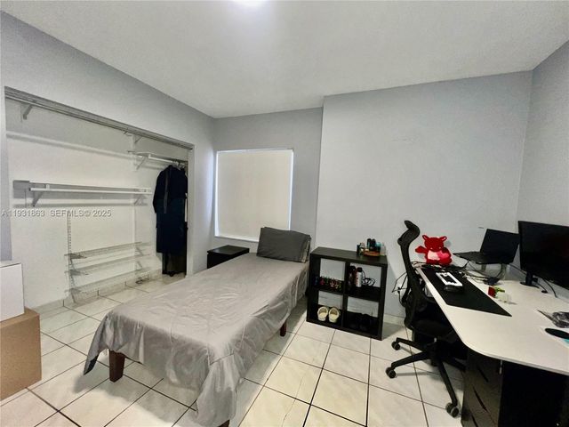 3297 - 3299 SW 26th St, Miami, FL 33133