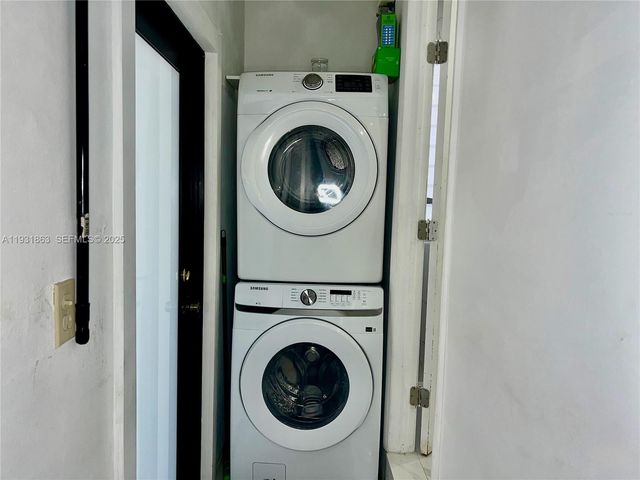 3297 - 3299 SW 26th St, Miami, FL 33133