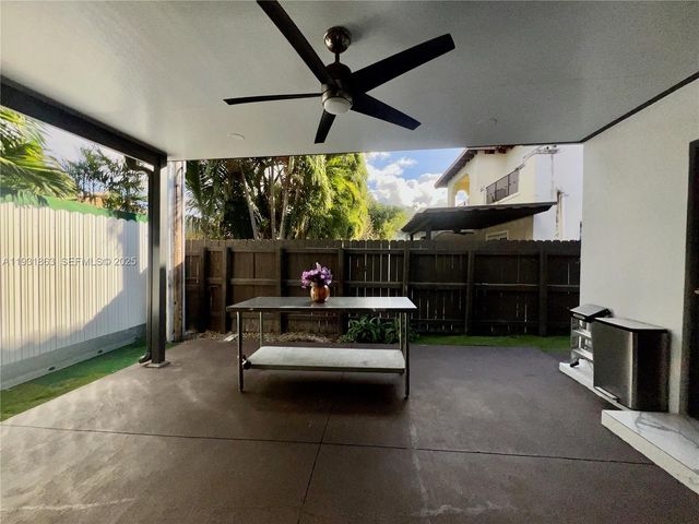 3297 - 3299 SW 26th St, Miami, FL 33133