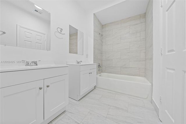 27460 SW 138th Path 27460, Homestead, FL 33032