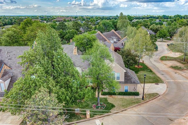 701 Inverary Drive, Edmond, OK 73025