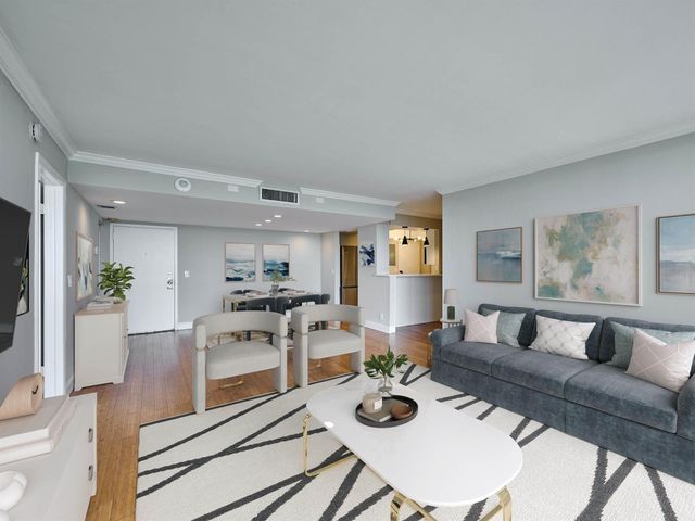 2425 Presidential Way 1405, West Palm Beach, FL 33401
