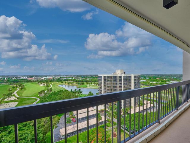 2425 Presidential Way 1405, West Palm Beach, FL 33401