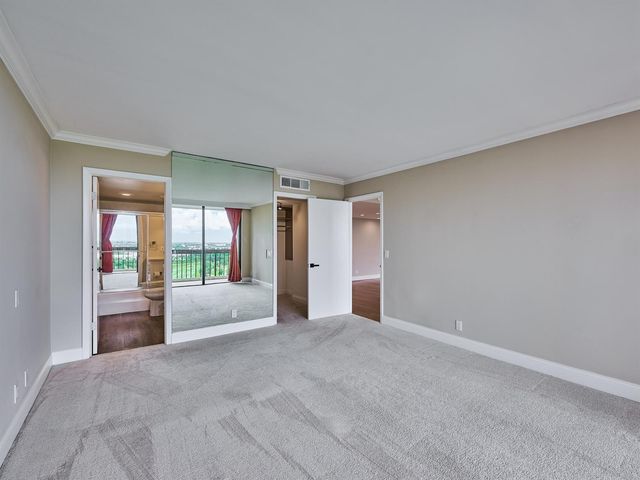 2425 Presidential Way 1405, West Palm Beach, FL 33401