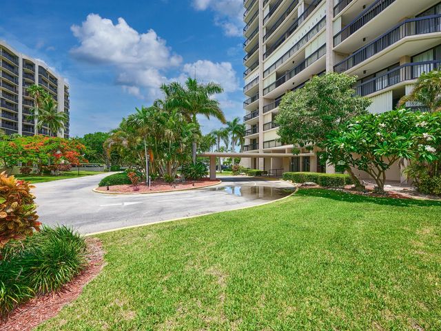 2425 Presidential Way 1405, West Palm Beach, FL 33401
