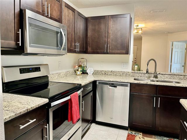 1939 SUMMER CLUB APT DRIVE 315, Oviedo, FL 32765