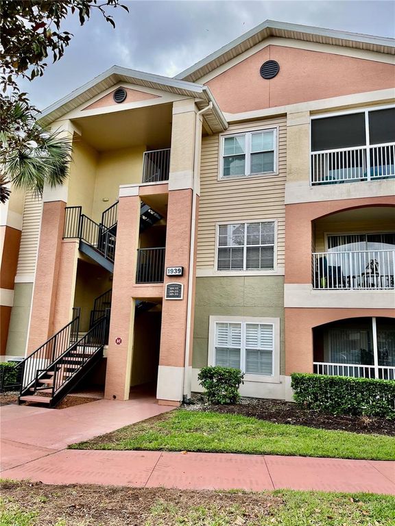 1939 SUMMER CLUB APT DRIVE 315, Oviedo, FL 32765