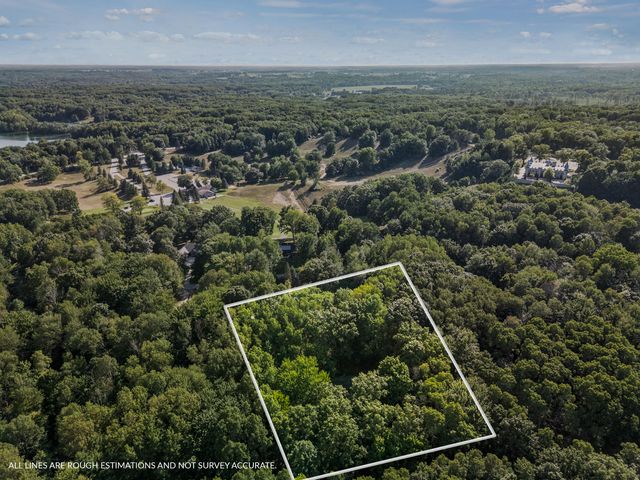 9348 Center Lane, Canadian Lakes, MI 49346