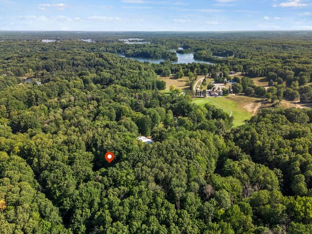 9348 Center Lane, Canadian Lakes, MI 49346