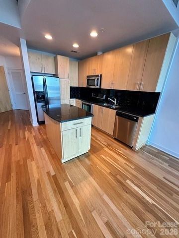 210 N Church Street 1211, Charlotte, NC 28202