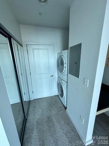 210 N Church Street 1211, Charlotte, NC 28202