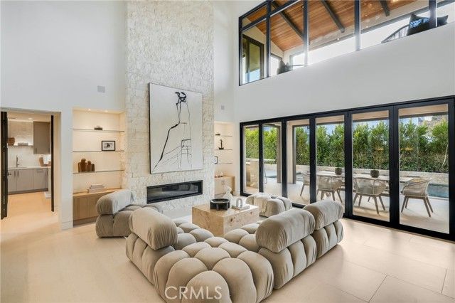 427 Santa Ana Av, Newport Beach, CA 92663