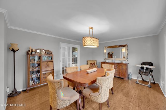 20 Princeton Drive, Manalapan, NJ 07726