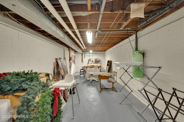 20 Princeton Drive, Manalapan, NJ 07726