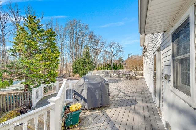 20 Princeton Drive, Manalapan, NJ 07726