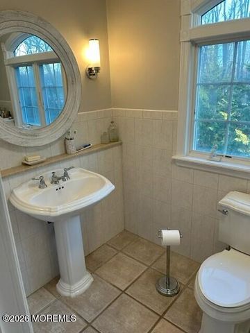 20 Princeton Drive, Manalapan, NJ 07726