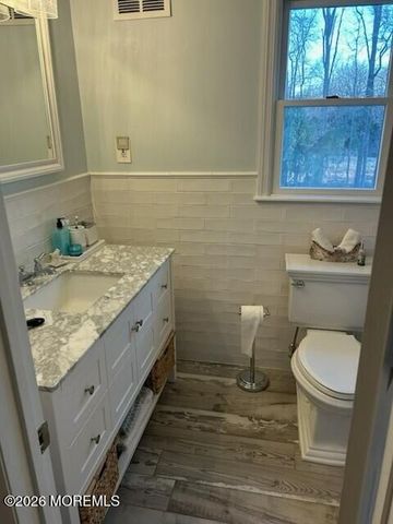 20 Princeton Drive, Manalapan, NJ 07726