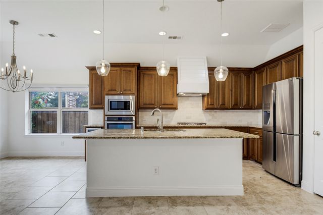 8272 Haltered Horse Lane, Frisco, TX 75036