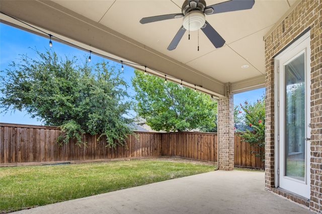 8272 Haltered Horse Lane, Frisco, TX 75036