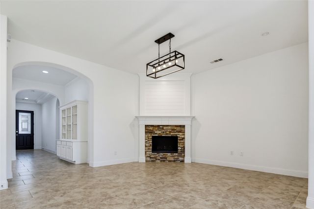 8272 Haltered Horse Lane, Frisco, TX 75036