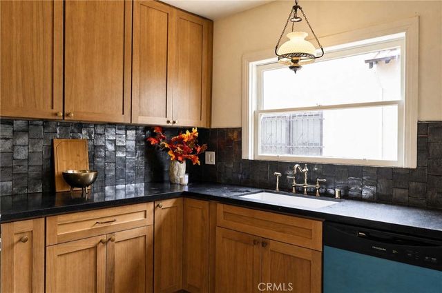 320 S Sloan, Compton, CA 90221