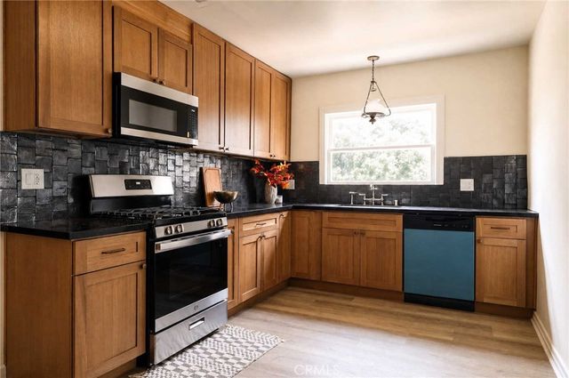 320 S Sloan, Compton, CA 90221
